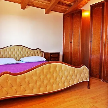 With A Parking Space Sumartin, Brac - 11387 Apartment *